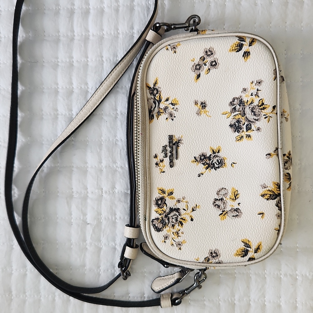 Coach Crossbody Clutch Bag